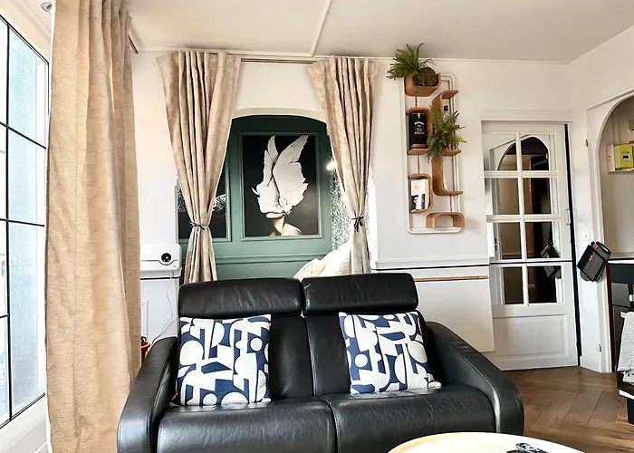 Le Boudoir De Longchamp * Suresnes